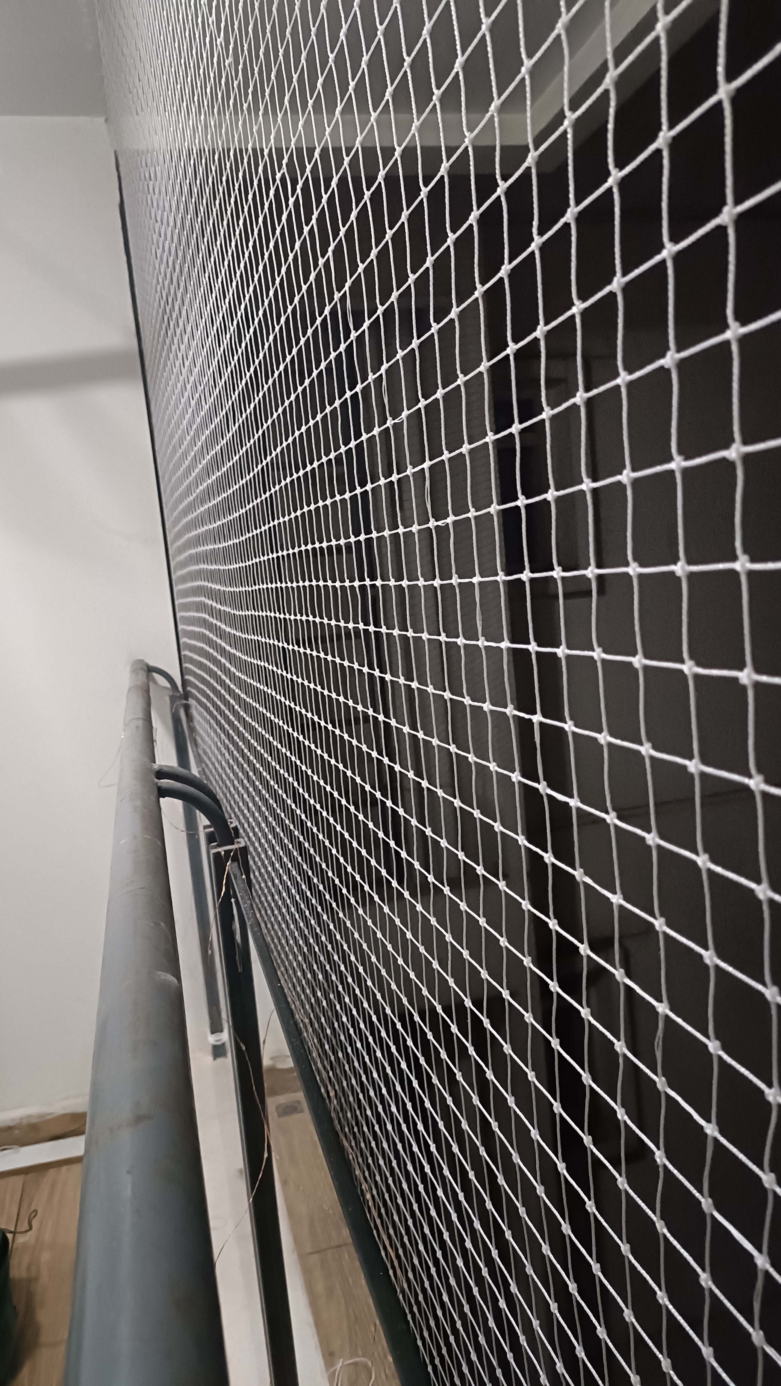 Pigeon net for balcony